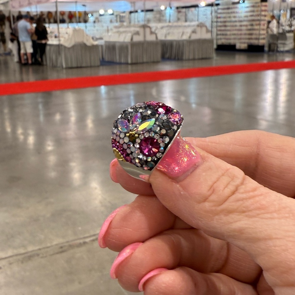 NWT Gorgeous Austrian Crystal / 925 Silver Size 8.5 ring from Mosaico - Picture 4 of 10